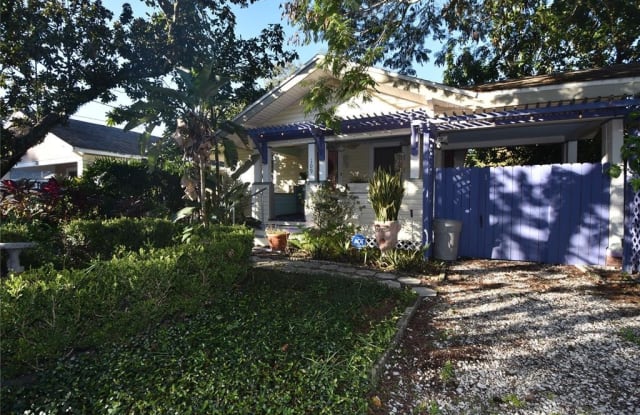 109 W FERN STREET - 109 West Fern Street, Tampa, FL 33604