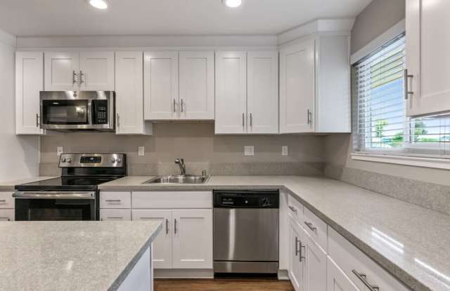 Pentagon Apartments Gallery 2