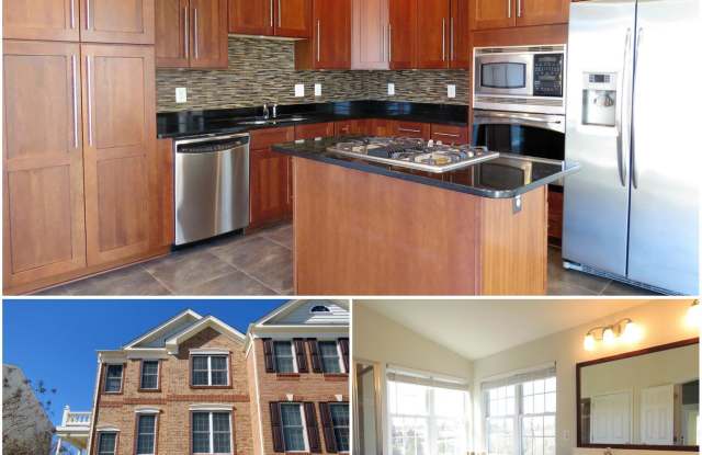 25613 AMERICA SQUARE - 25613 America Square, South Riding, VA 20152