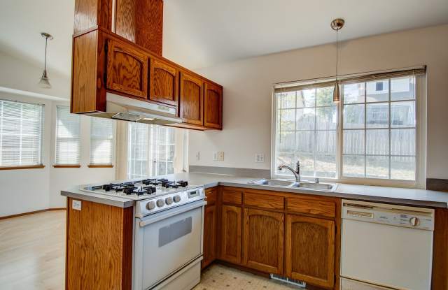 3 Bed 2 Bath off Fort Nugent Road. photos photos