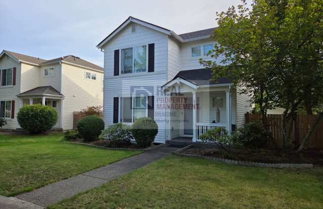 Check Out This Adorable 2.0 bedroom, 2.5 bath home! Gallery 4