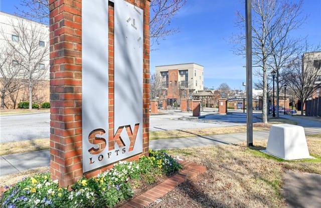 898 SW Oak Street SW - 898 Oak St SW, Atlanta, GA 30310