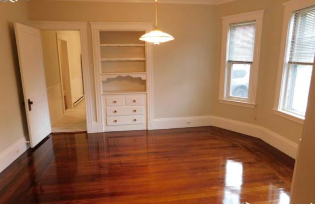 104 Lexington St. photos photos