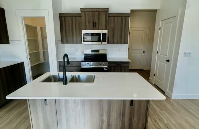5706 South Weehawken Lane - 1 photos photos