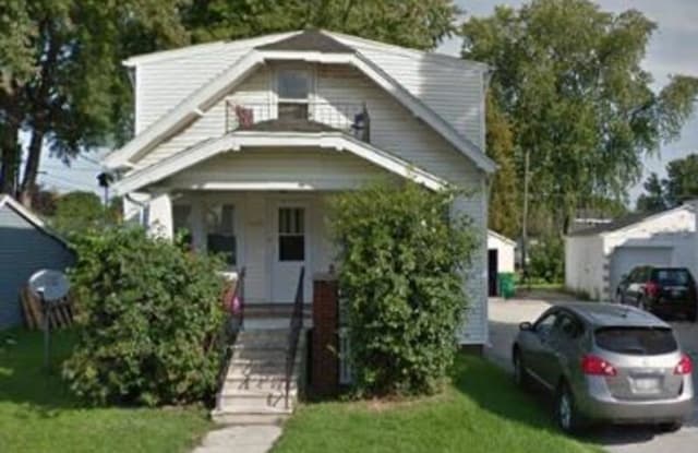 1635 Smith Street - 2 photos photos