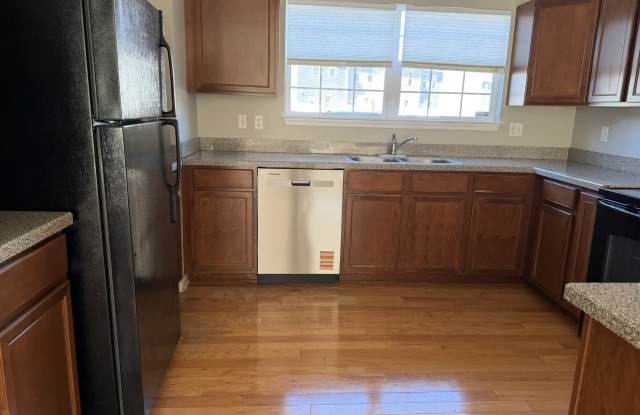 1140 Fairview Ln Gallery 2