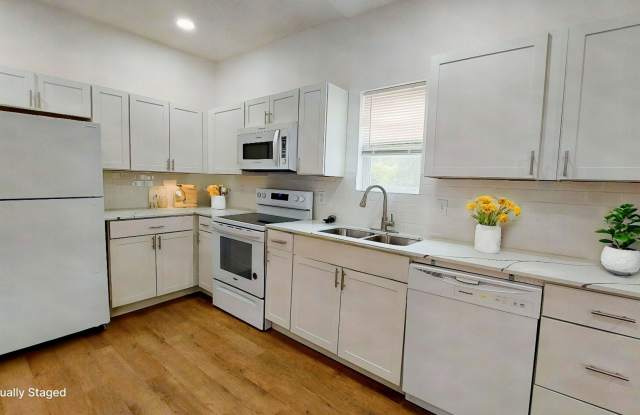 2123 Langford photos photos