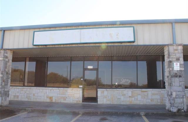 2699 E Quinlan Parkway - 2699 East Quinlan Parkway, Hunt County, TX 75474