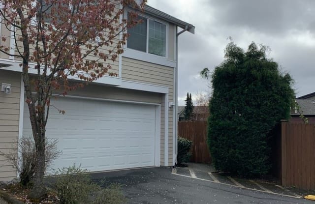 1522 195th ST SE E105 - 1522 195th Street Southwest, Bothell West, WA 98036