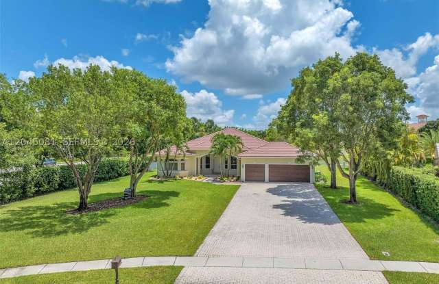 16310 Paddock Ln photos photos