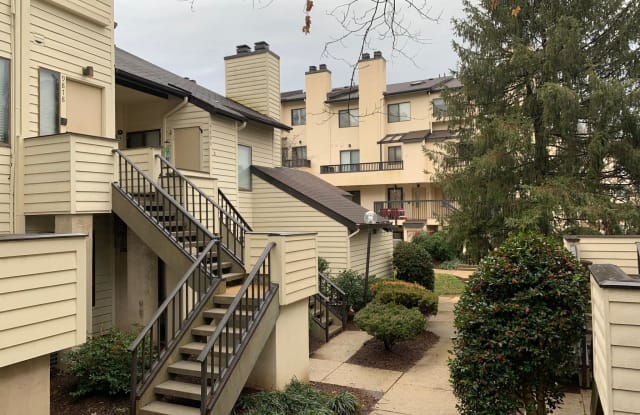 9878 HELLINGLY PLACE - 9878 Hellingley Place, Montgomery Village, MD 20886