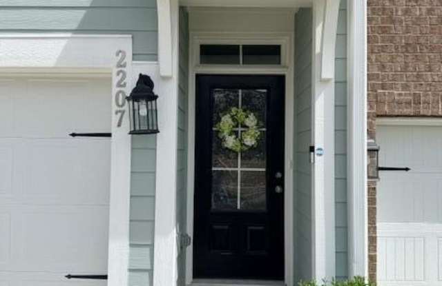 2207 Grants Pass Station Gallery 2