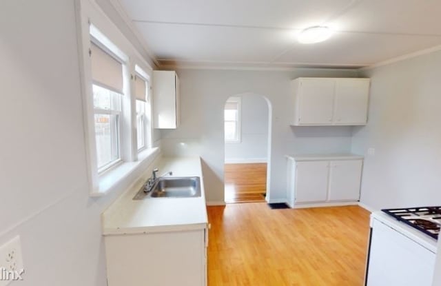 8 Arnold Street 8 - 8 Arnold Street, Quincy, MA 02169
