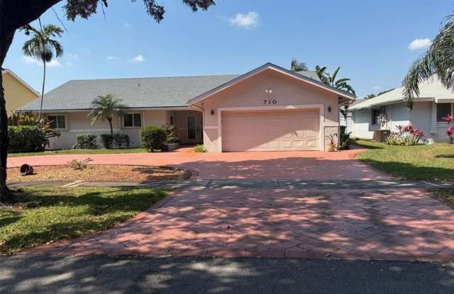 710 SW 98th Ter - 710 Southwest 98th Terrace, Pembroke Pines, FL 33025 710 SW 98th Ter - 710 Southwest 98th Terrace, Pembroke Pines, FL 33025