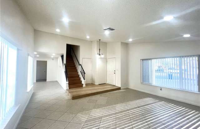 5521 Maidstone Circle Gallery 4