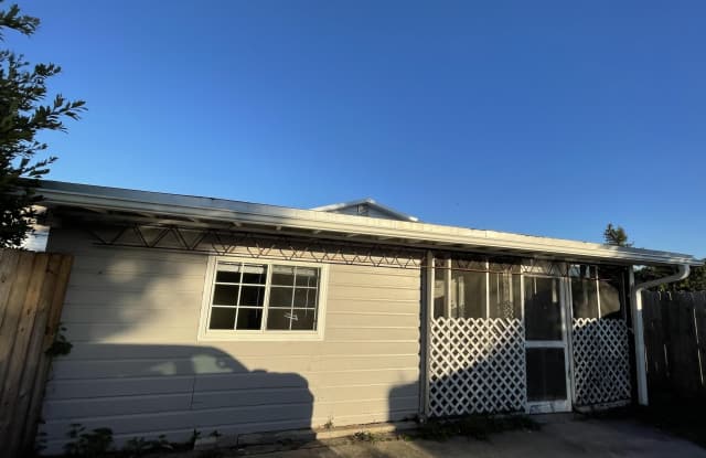 1113 Mckenzie Avenue unit: B photos photos