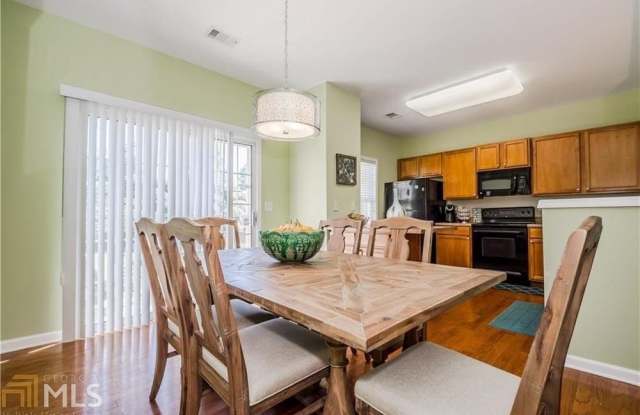 2783 Deerwood Ln Sw - 2783 Deerwood Lane Southwest, Atlanta, GA 30331