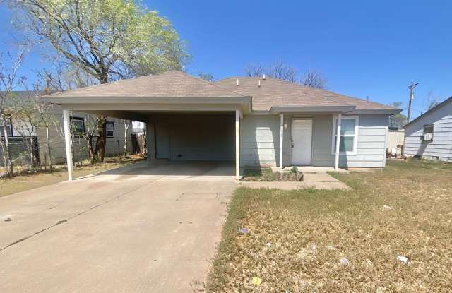 3 bed 1.5 bath now available. photos photos