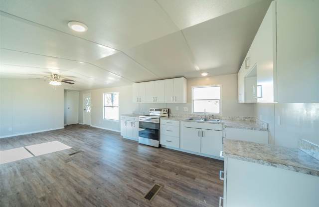 4329 Kaywood Drive Gallery 2