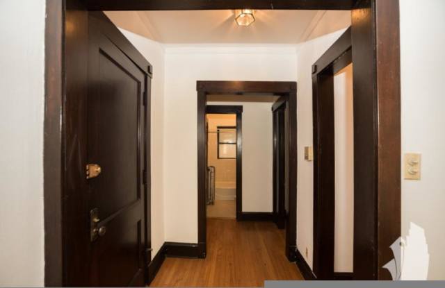 1448 W Cornelia Gallery 2