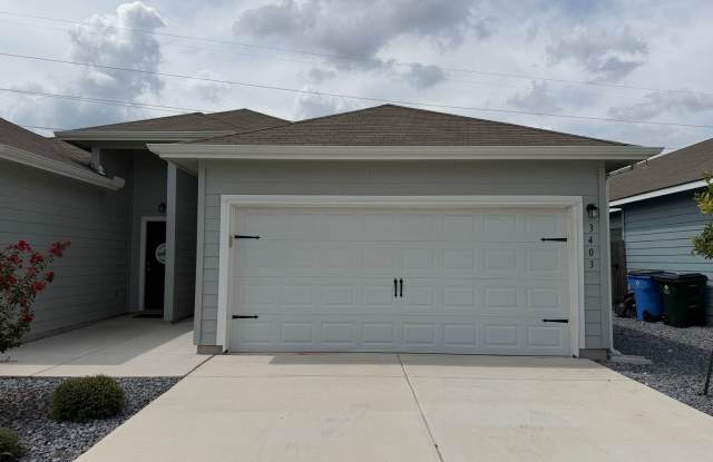 Luxury 3 Bed-2 Bath Duplex in Seguin,TX! Gallery 3
