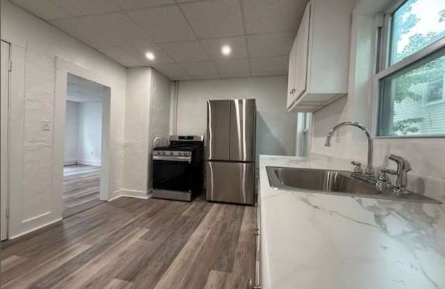 44 Auburn Gallery 2