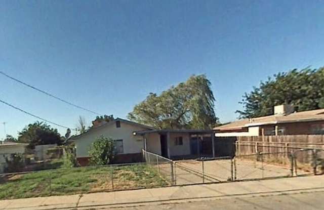 3 bedroom 1 bathroom in Hickman - 13043 Davis Street, Hickman, CA 95323