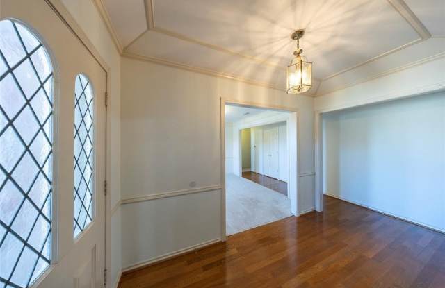 1400 Sacramento Terrace Gallery 3