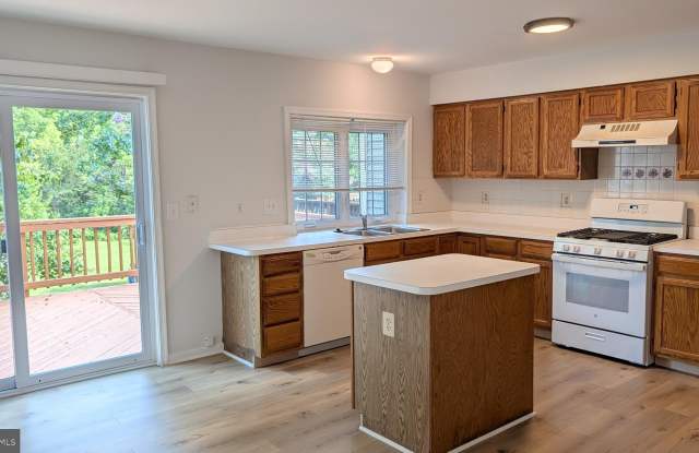 43543 PLANTATION Terrace Gallery 4