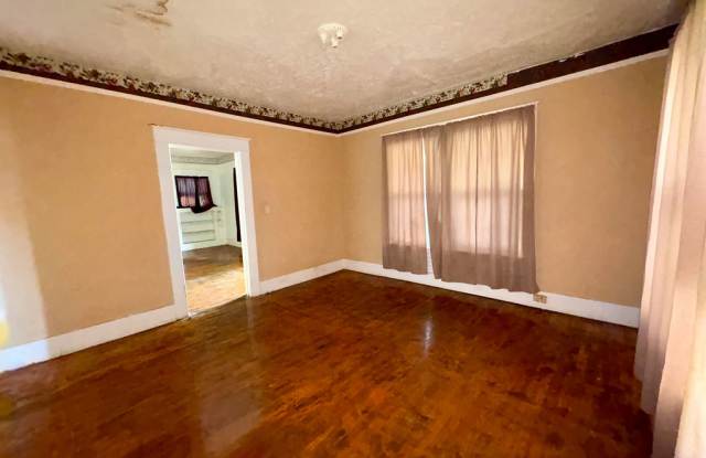 921 Valley Road Place Gallery 4