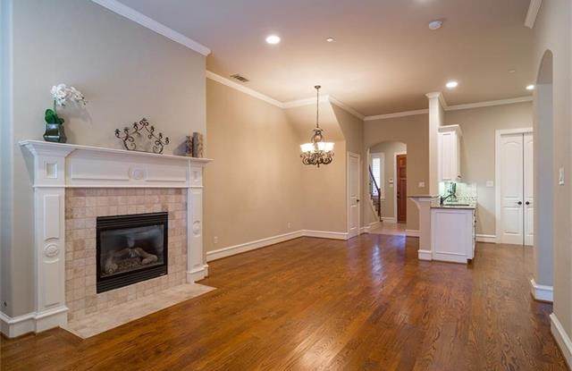 725 Snowshill Trail Gallery 4