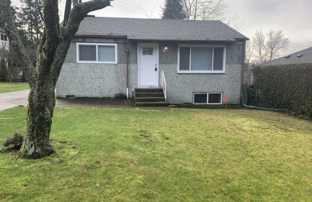 11041 LAKE RIDGE DR S - 11041 Lake Ridge Dr S, Bryn Mawr-Skyway, WA 98178