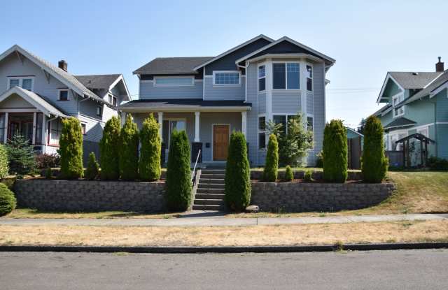 Large Custom 4 Bed 3 Bath Home Near 6th Ave Business District - 3316 North 7th Street, Tacoma, WA 98406