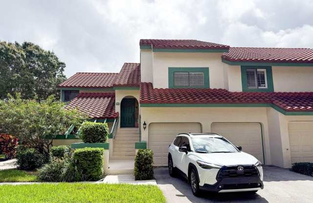12 E Lexington Ln E - 12 Lexington Lane East, Palm Beach Gardens, FL 33418