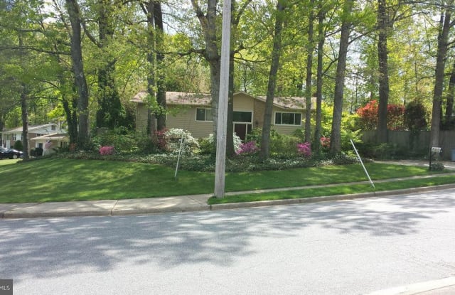 8017 SPRINGFIELD VILLAGE DRIVE - 8017 Springfield Village Drive, West Springfield, VA 22152