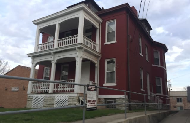 514 Riddle Road - 514 Riddle Road, Cincinnati, OH 45220