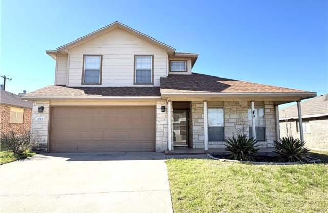 3043 Rain Dance Loop photos photos