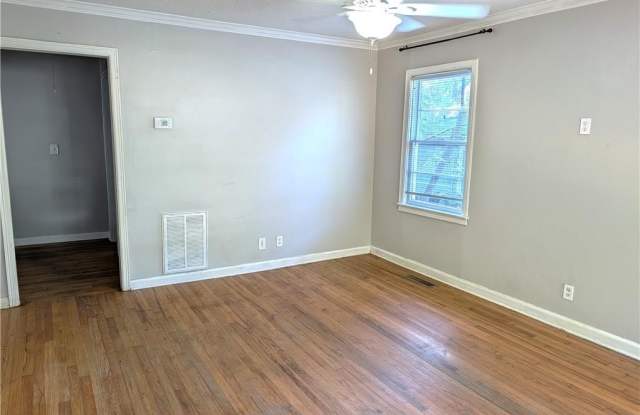 2641 Acadia Street Gallery 4