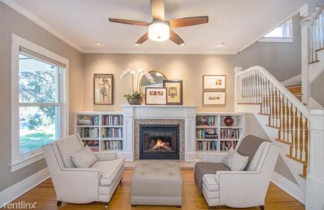 3042 Vine St - 3042 Vine Street, Denver, CO 80205