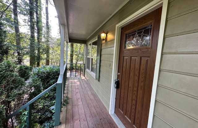 3BR Ranch In Powder Springs Gallery 4