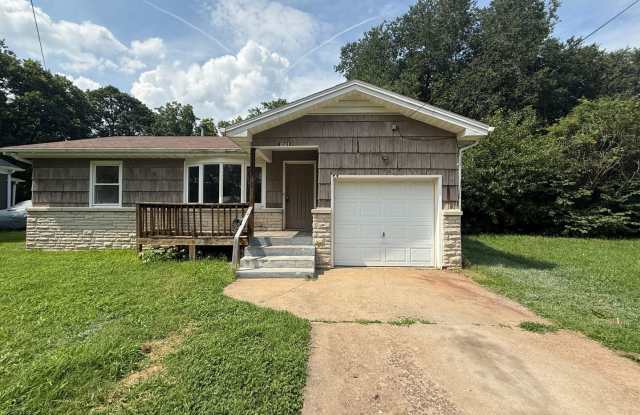 Cute 2 Bedroom 1 Bath with bonus room! photos photos Cute 2 Bedroom 1 Bath with bonus room! photos photos