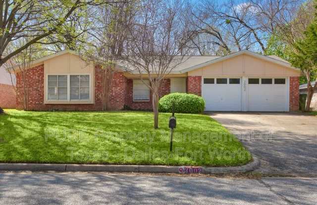 2002 Sexton Dr - 2002 Sexton Drive, Arlington, TX 76015