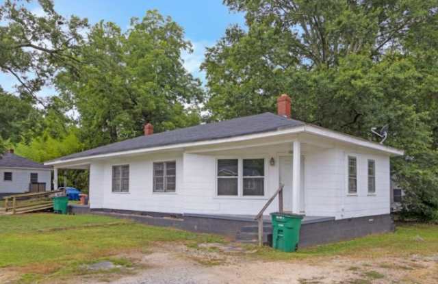 111 North Bell Street - 111 North Bell Street, Clinton, SC 29325