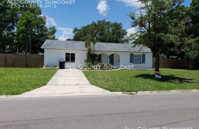 5531 Pine Circle NE - 5531 Pine Circle Northeast, St. Petersburg, FL 33703