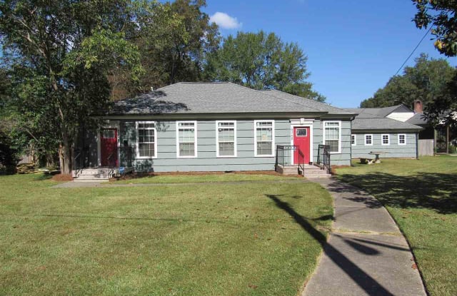 4346 COUNCIL CIR - 4346 Council Cir, Jackson, MS 39206