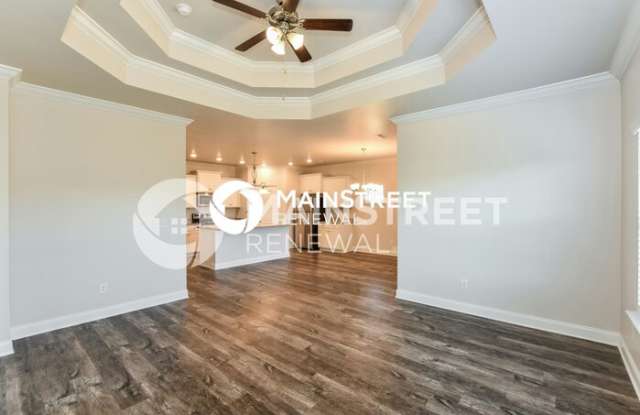303 Addison Court Gallery 4