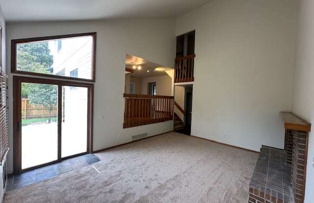 4272 Kingsbury Drive Gallery 2