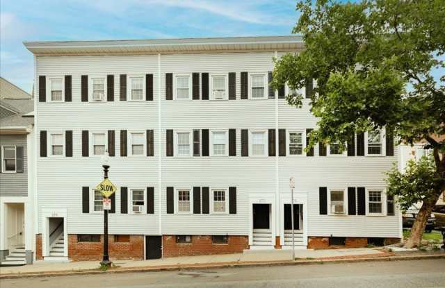 377 Bunker Hill St. Gallery 1
