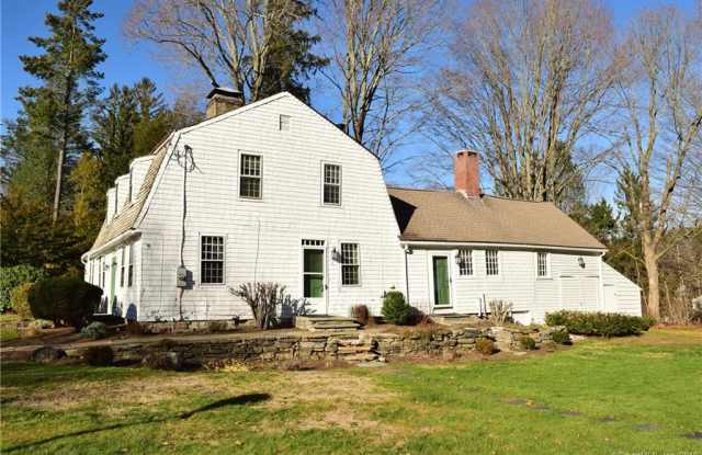 34 Tolland Green Gallery 2
