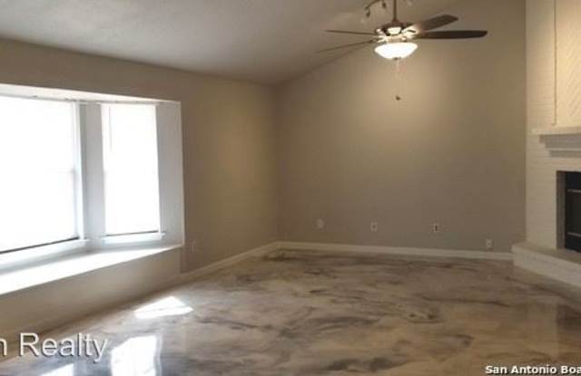 4923 Teasdale Drive Gallery 3